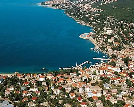 Laura Apartment Selce